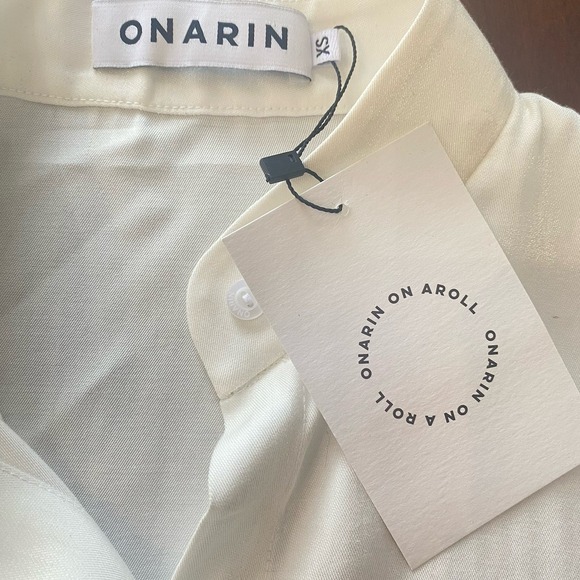 NWT Onarin Mr. Mandarin White Metallic Shimmer Cropped Button Down Women's Sz XS - Picture 5 of 5